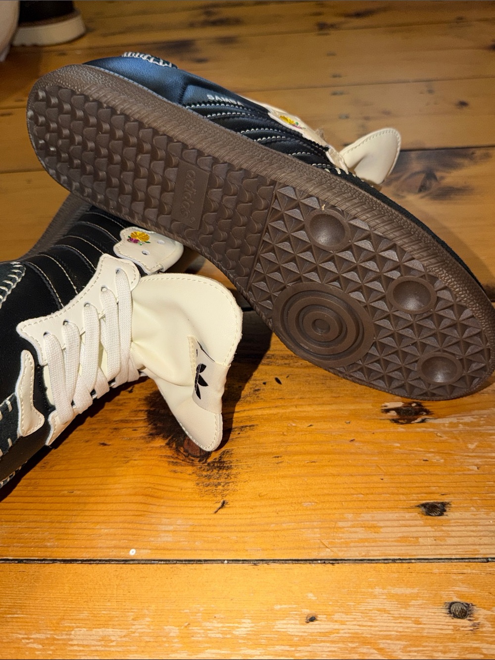 Adidas Samba OG "Día de Muertos" (Core Black) Womens 10US - Picture 8 of 8